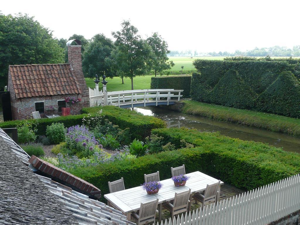 Bed and Breakfast Landgoedlogies Pábema Zuidhorn Exterior foto
